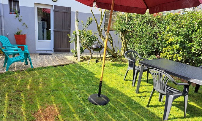 Saint-Lyphard Cottage | "Charming Gîte in Brière Park, 15km from La Baule Beach"