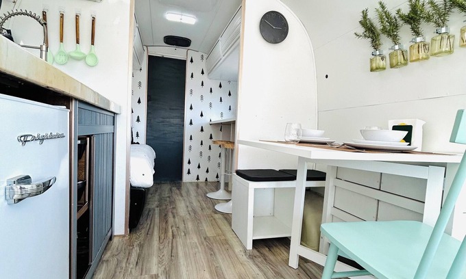 La Presa House | Charming Glamping - Stay in Style: Airstream + Views in Spring Valley