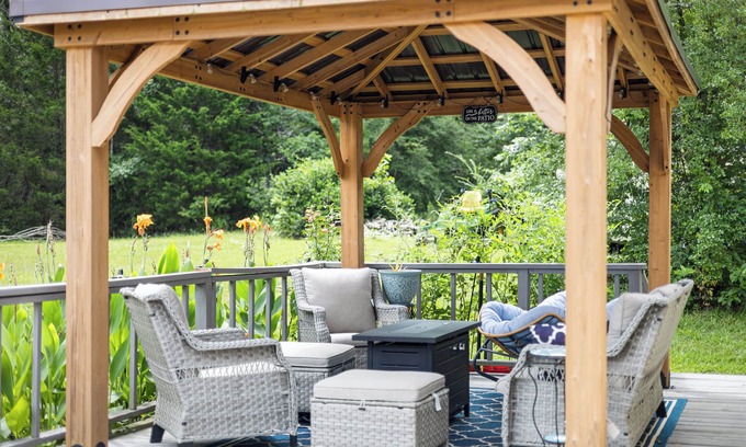 Marshall Cottage | Charming Guest House – 1BR + Sleeping Nook, Full Kitchen, Gazebo, & Boat Parking