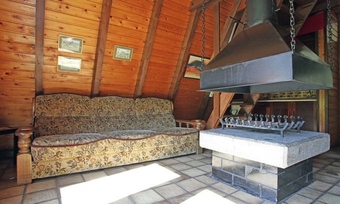 Untervalme House | Charming holiday home near the ski area