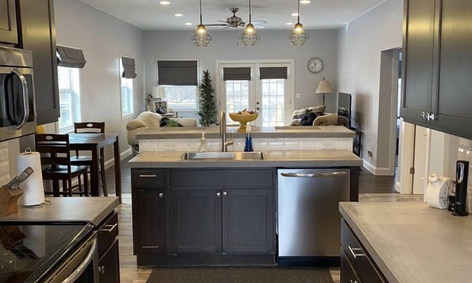 Greene House | Charming home now with access to the Shell Rock River.