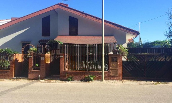 Laura House | Charming house in Laura with fenced garden