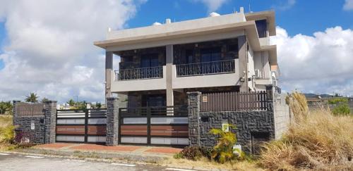 Mahebourg House | Charming house in Mahebourg with sea view and garden