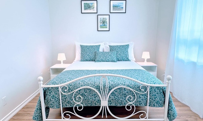 Richmond Hill House | Charming house near local dining & shopping