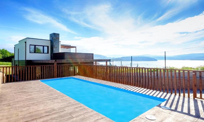 Outes House | Charming House Sea View in Outes