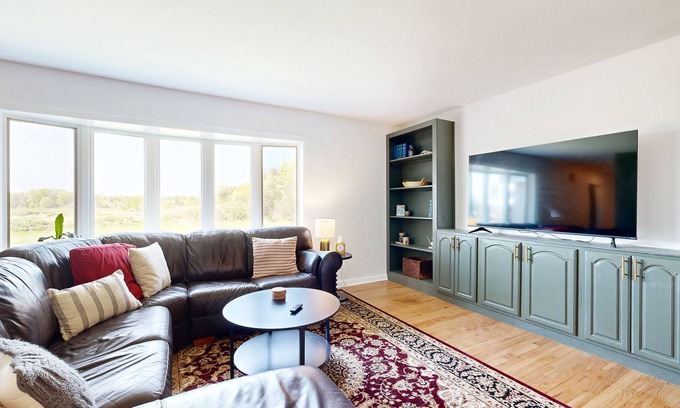 Necedah House | Charming house with enclosed yard, board games, deck, & firepit