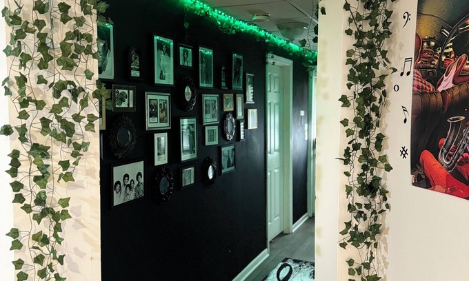 Clarkdale Apartment | Charming Lakefront Music Themed 1-bedroom terrace level apartment in Austell