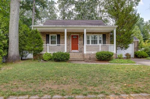 Monroe Township House | Charming Monroe Township Home - 13 Mi to RU!