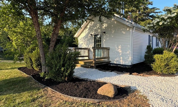 Geneva House | Charming- Newly Listed, SPIRE, GOTL, Wineries