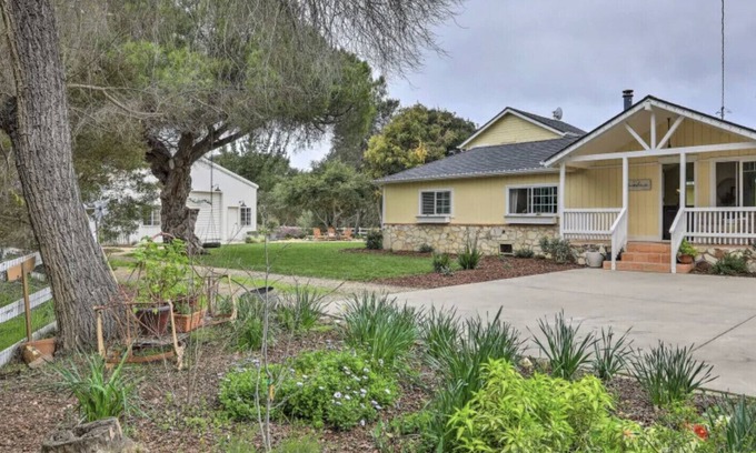 Callender Other | Charming private farmhouse cottage