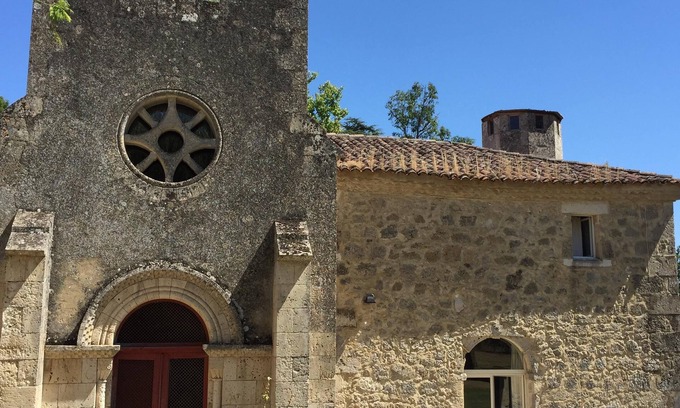 Lannes House | Charming property with its chapel and towers