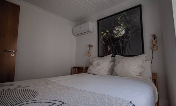 Sarzedas House | Charming House in Casal Águas de Verão with Mountain Views