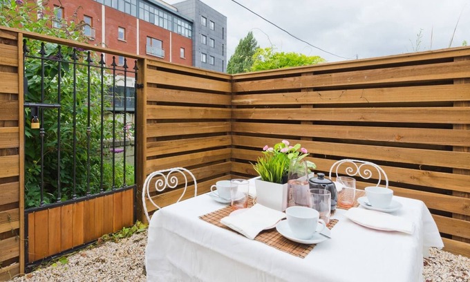 Drumcondra Apartment | Charming Riverside Apartment Near City
