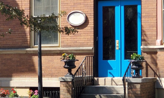 Finesville Apartment | Charming Riverview 2 bedroom Apartment