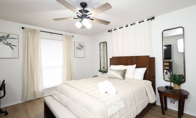 Sherman House | Charming Room in Sherman, TX