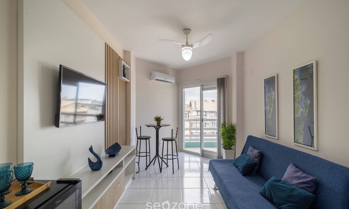 Ingleses Norte Apartment | Charming Stay Steps From the Sea Ftm0401