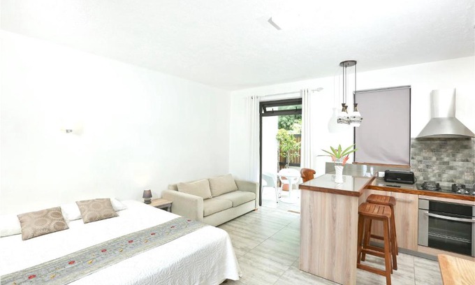 Moka Apartment | Charming studio in Moka 40 m² with mountain view terrace