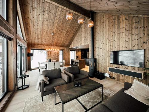 Gol Municipality House | Charming Summer Farm Hut At Sjusjøen