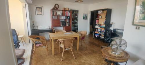 Mazargues Apartment | Charming T3 with WiFi - balcony and view
