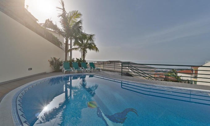 Monte Villa | Charming Villa in Funchal