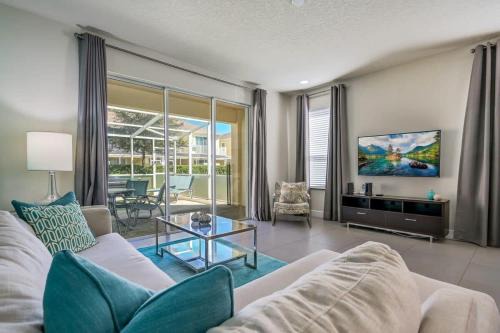 Four Corners House | Charming Villa with Private Pool Bliss