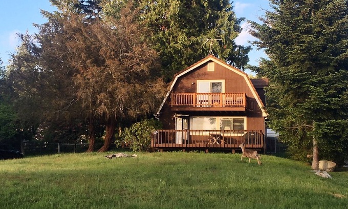 Langley House | Charming Whidbey Island Getaway