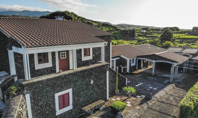 Biscoitos House | Charming Wine Cabin Azores Home