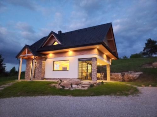 Nizny Sliac Ski Chalet | Chata Elegant