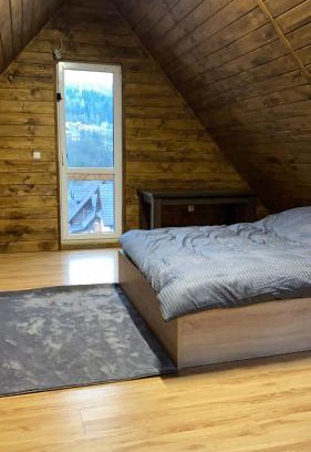 Mszana Dolna Ski Chalet | CHATA KAMRATa