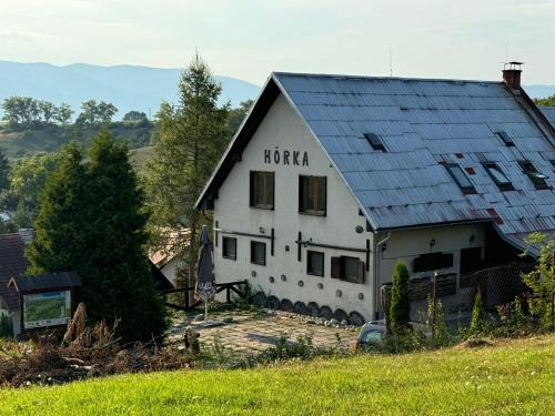 Turcianske Jaseno House | Chata Stará škola Hôrka
