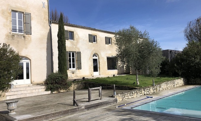 Mazeres House | Château Caillivet:At the Heart of Organic vineyard