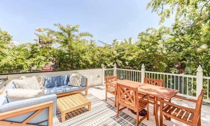 Westside House | Chateau Charleston | Luxury Oasis w/3 New Homes