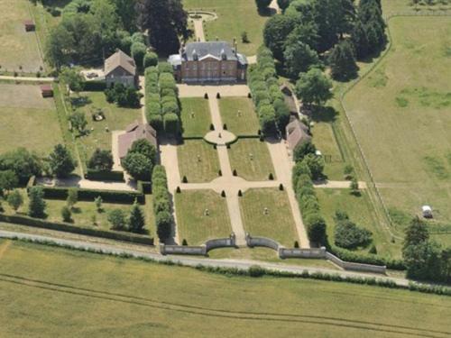 Emalleville Bed & Breakfast | Chateau d' Emalleville