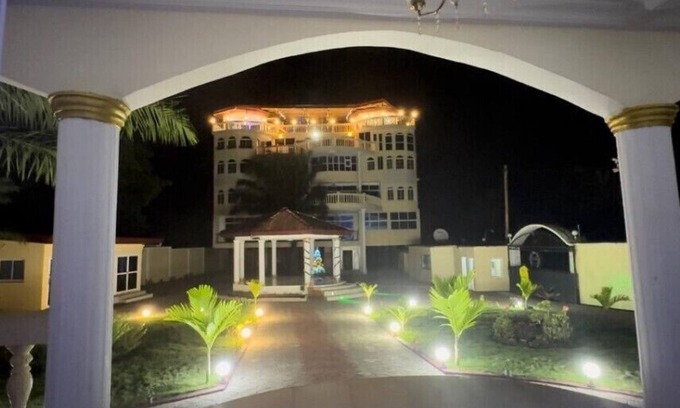 Kribi Hotel | Chateau Mbeka'a Paris