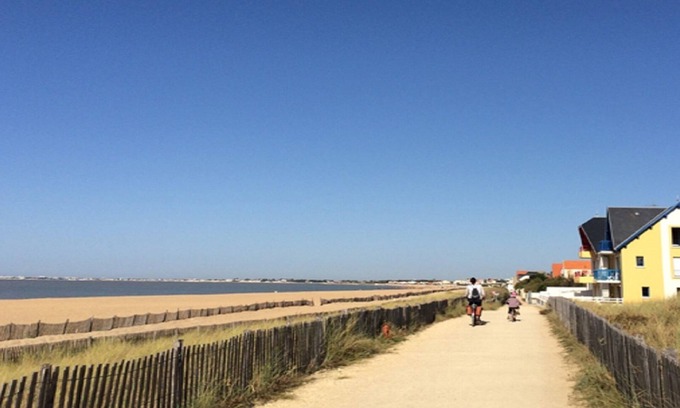 Quartier des Dunes Apartment | Chatelaillon-Plage 2 minutes SEA BEACH near La Rochelle 4 pers
