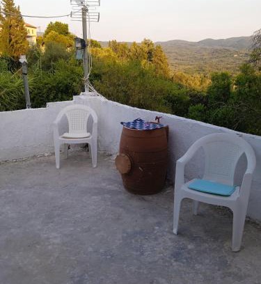 Esperion House | Chatue House Conte - ssiori