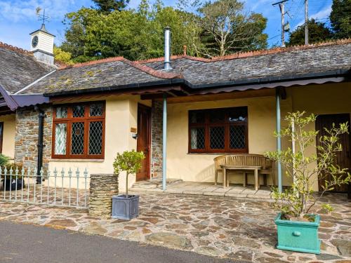 Trentishoe House | Chauffeur’s Cottage Martinhoe