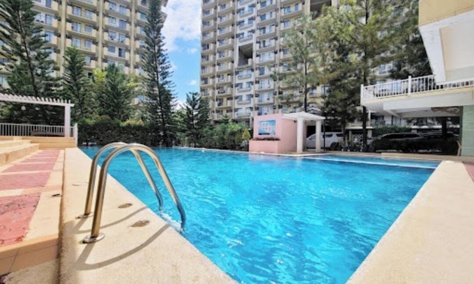 Davao Apartment | Cheap & elegant condotel 2bedroom 1bathroom 3min walk to abreeza mall