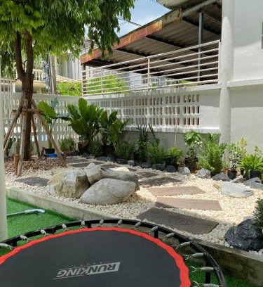 Sena Nikhom Apartment | Cheap house 7min next to BTS Kasetsart , 5 bedroom