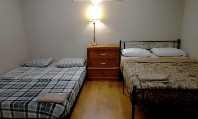 Rosemount House | Cheap Rooms in Kitchener Best For Students ,Long Term Guests