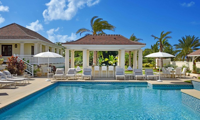 Plum Bay Villa | Chef included by Fantasia Villas: Villa Le Château des Palmiers