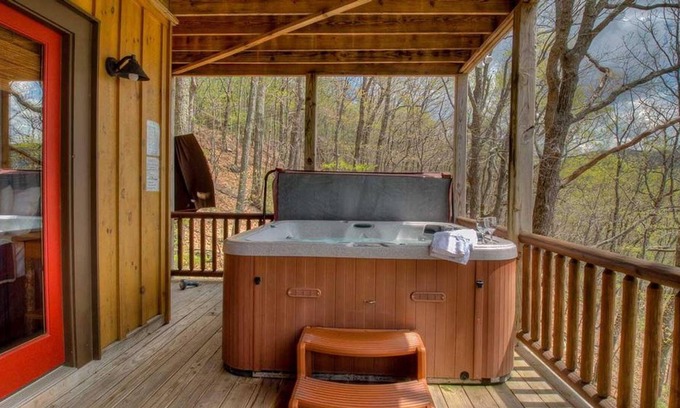 Morganton Cabin | Chestnut Lodge by Escape to Blue Ridge
