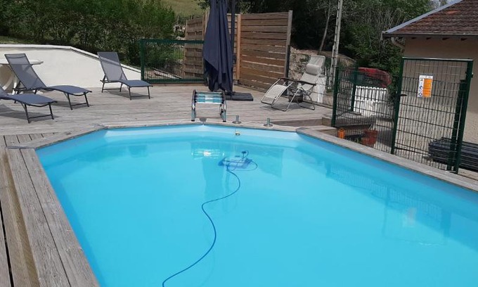 Poule-les-Echarmeaux House | CHEZ BABETH