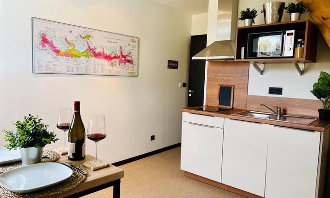Meursault Apartment | Chez Pierrette à deux pas du Château de Meursault