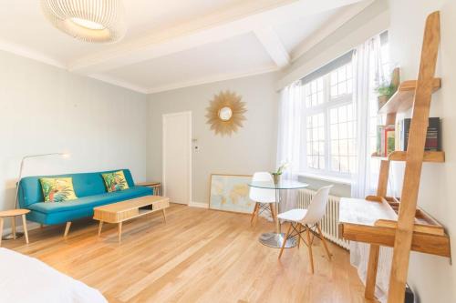 St. Pancras Apartment | Chic 1 Bed Studio Flat in Popular Bloomsbury