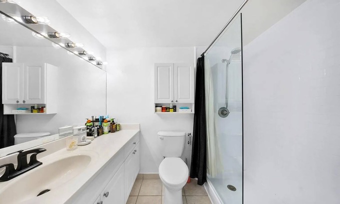 South Beach Condo | Chic 1-bedroom condo with WiFi, AC in enchanting Miami Beach