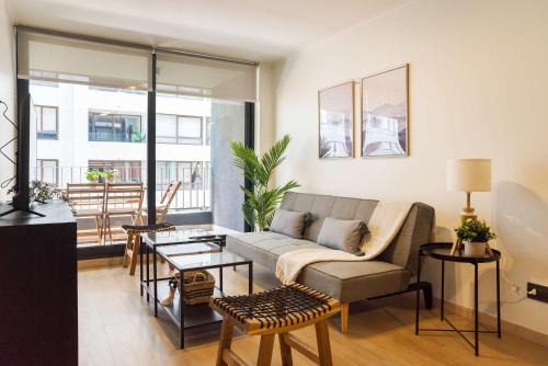 Apoquindo Apartment | Chic 1BR Oasis for 3 in Bustling Las Condes