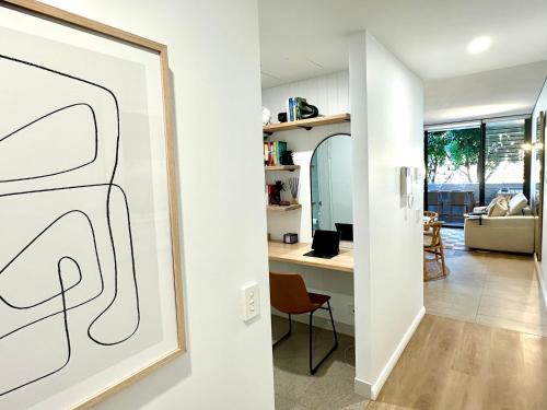 Randwick Apartment | Chic 1BR Walk to Coogee Sands & Hospital