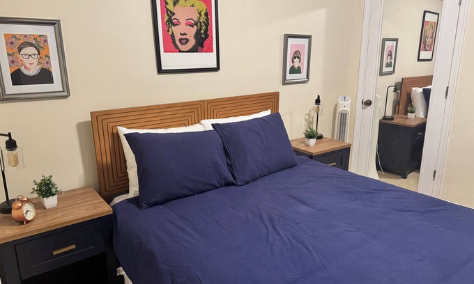 Park View House | Chic 2-bedroom townhome with WiFi and AC in vibrant Columbia Heights in DC