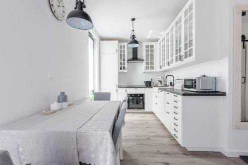 Wrzeszcz Apartment | Chic Apartments - Cozy and Stylish - City Center - Kollataja